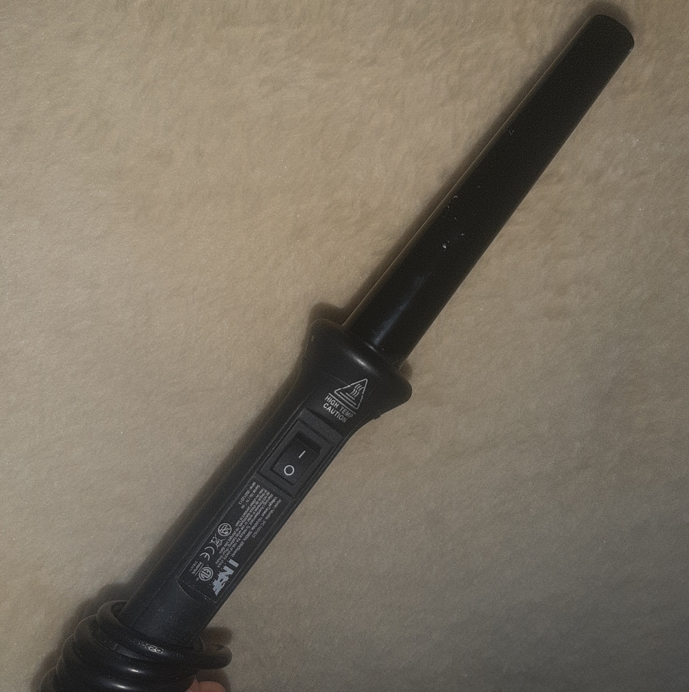 Black curling iron